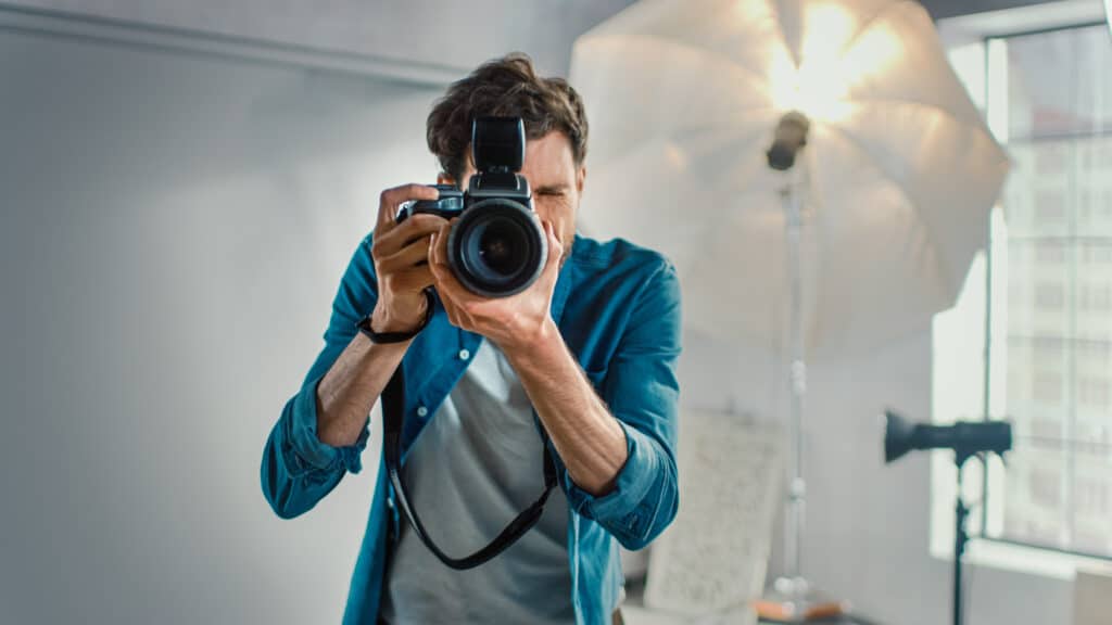 AdobeStock 312032255 1024x576 8 Tips for Creating Awesome Photos for your website